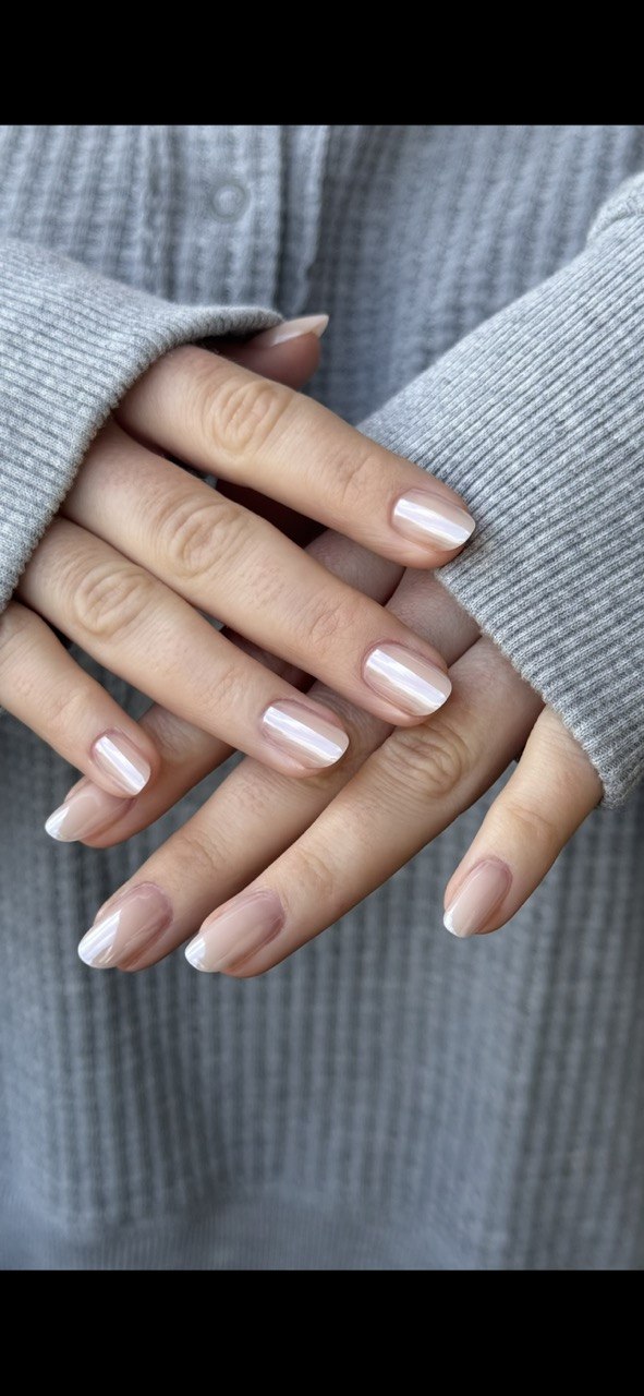 Natural chrome hard-gel manicure